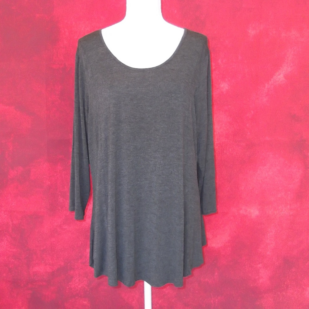 EUC Maurices Grey Flowy Top Size 2 (20/22)